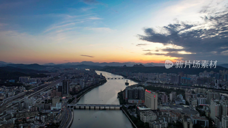 广东韶关城市日落晚霞夕阳夜幕降临航拍