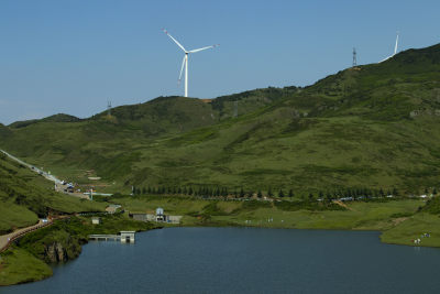 乌蒙大草原 湖 自然风光