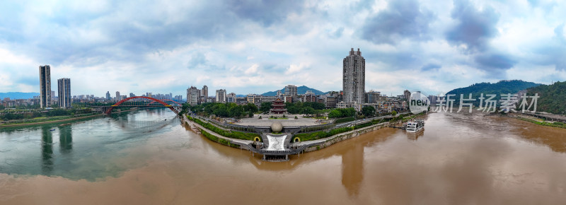 四川宜宾城市风光航拍全景图