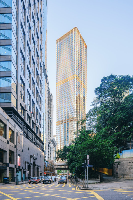 中国香港中环高楼与街道景观