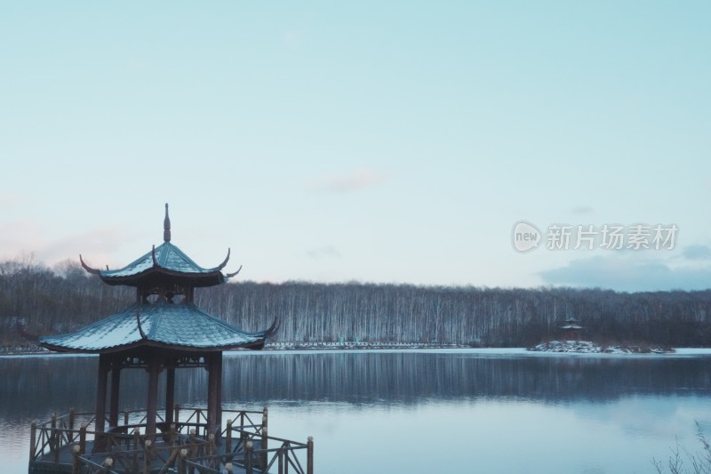 露水河碧泉湖景区