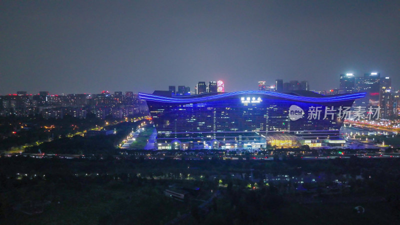 航拍四川成都环球中心夜景