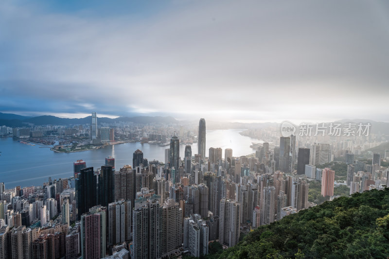 香港维多利亚港CBD中环日出夜景繁华都市