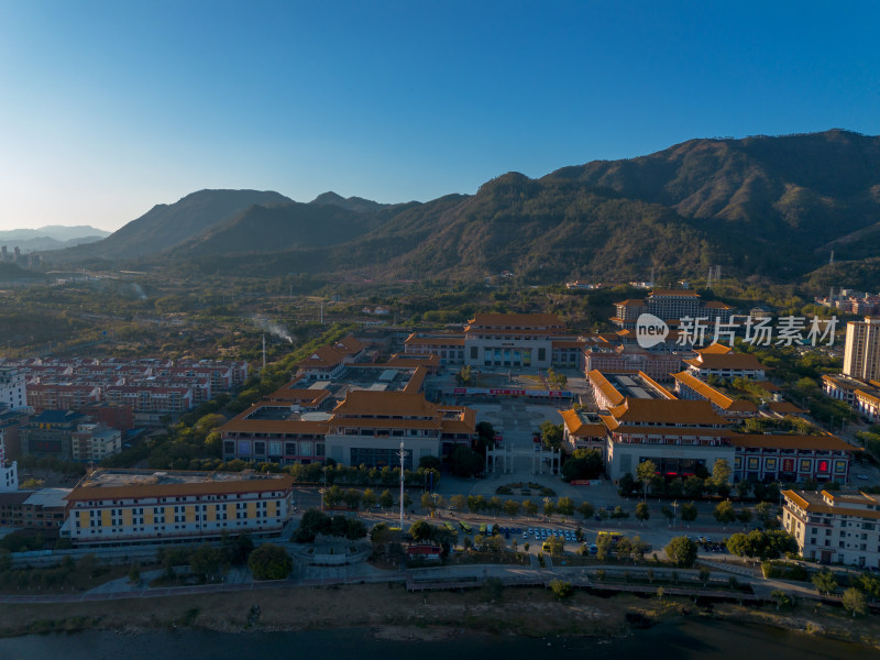 仙游依山傍水的城镇鸟瞰全景