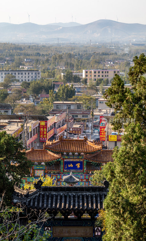 山东邹城峄山风景区秋天风景自然景观