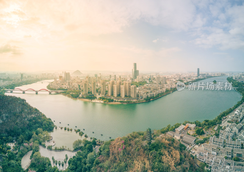 航拍柳州全景-柳江与城中半岛风光