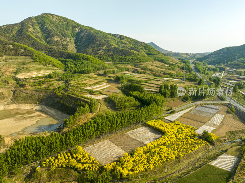 航拍山东省日照市五莲县美丽乡村鲁东南丘陵