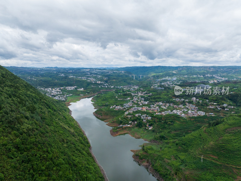 贵州毕节七星关六冲河峡谷景色