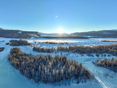 阿勒泰喀纳斯雪景