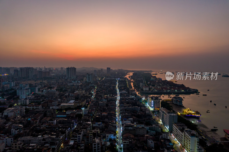 广西北海夜幕降临晚霞夕阳航拍摄影图