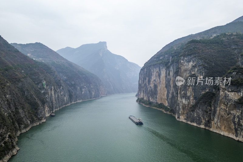 长江三峡奉节瞿塘峡山水风光