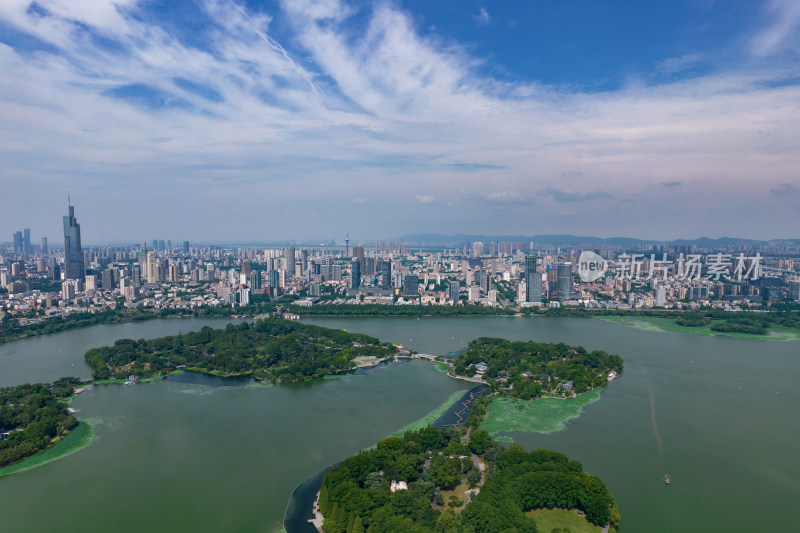 江苏南京玄武湖城市风光航拍摄影图