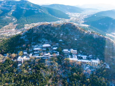 山东济南千佛山雪景航拍图