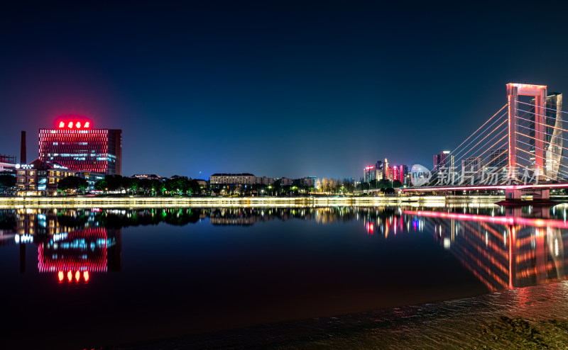 浙江宁波老外滩三江口夜景夜色城市建筑景观