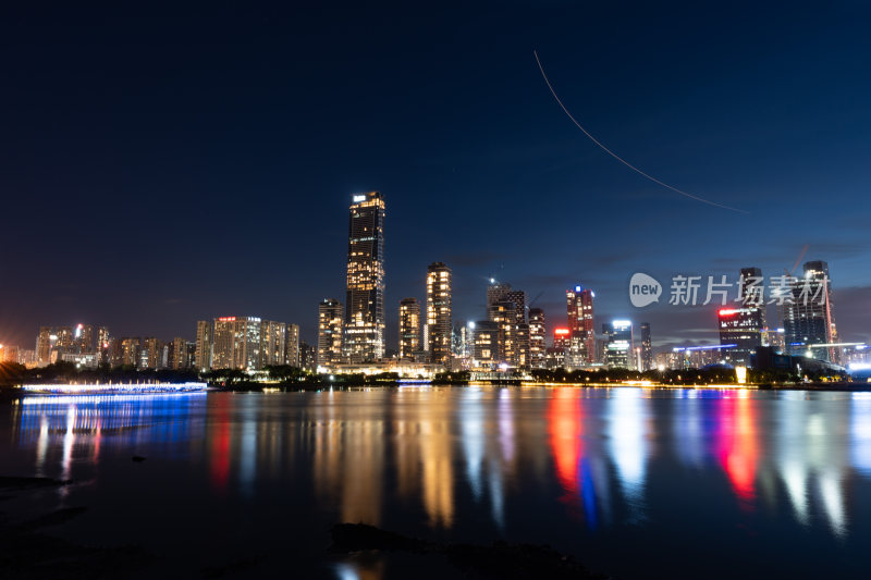 深圳南山区后海深圳湾一号城市夜景