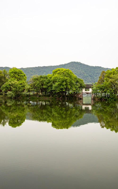 杭州湘湖风景区自然山水倒影景观