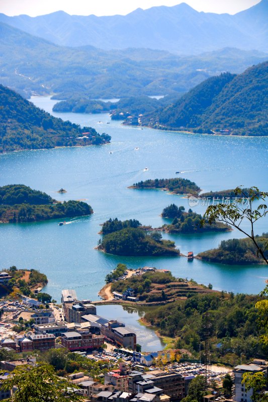 仙岛湖生态旅游景区，自然群山户外风景