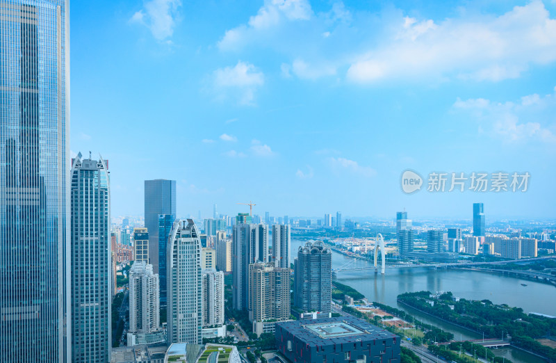 广州珠江新城CBD城市高楼建筑与珠江