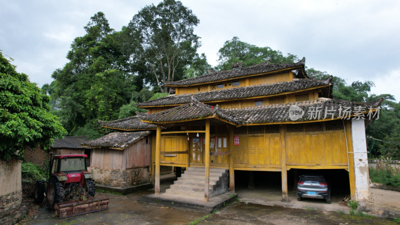 德宏傣族传统村落古建筑群航拍