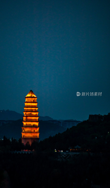 陕西延安宝塔山宝塔岭山寺塔夜景