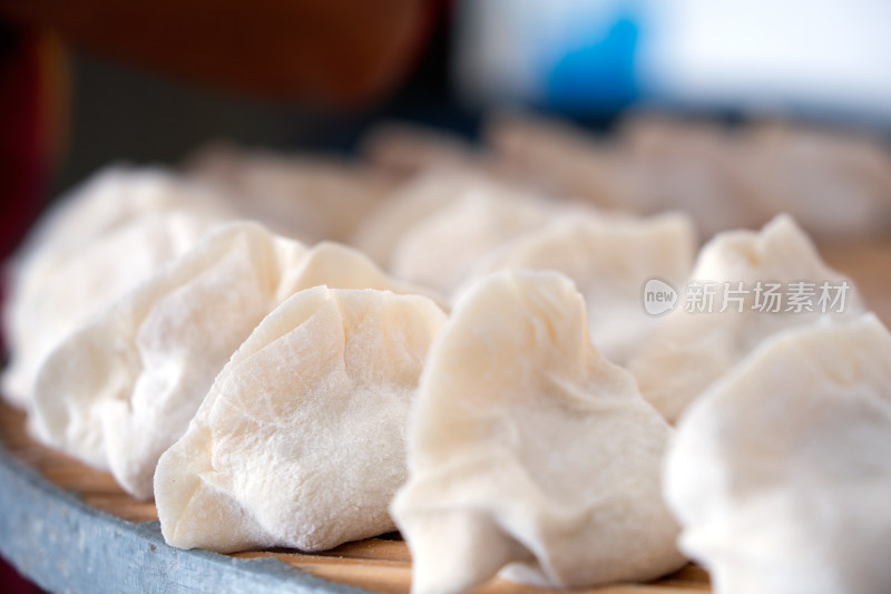 中国美食包好的饺子