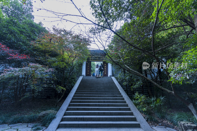 杭州九溪风景区理安寺禅院