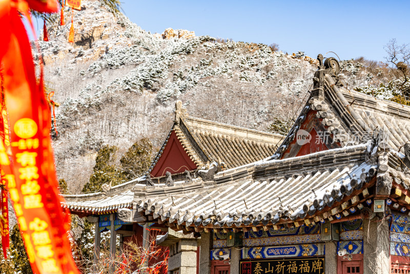 山东泰安泰山风景区雪景自然景观