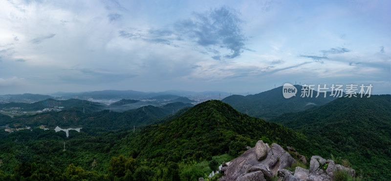 中山神湾丫髻山山顶风光