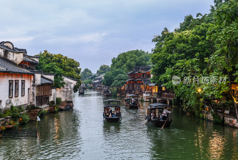 梅雨季的乌镇西栅美景