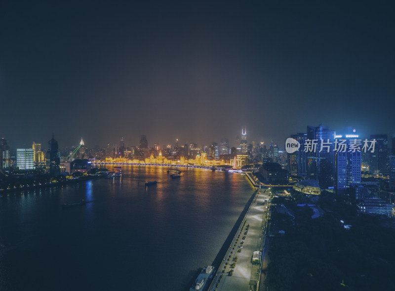 上海北外滩与万国建筑群夜景航拍