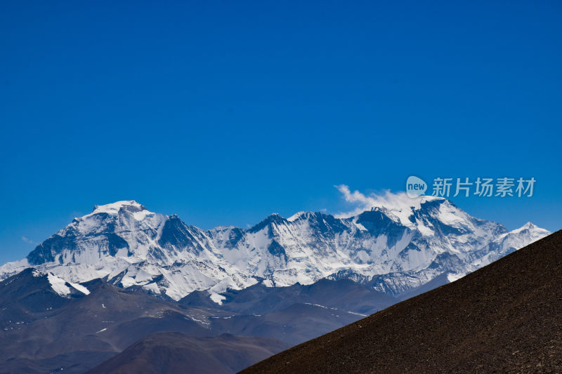 阿里加乌拉山口雪山观景台