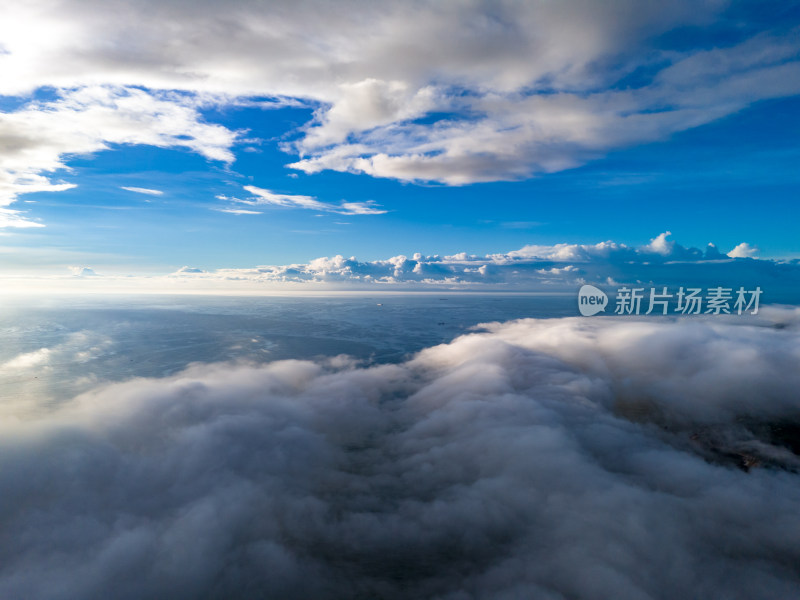 海上云海海岛南澳岛航拍图