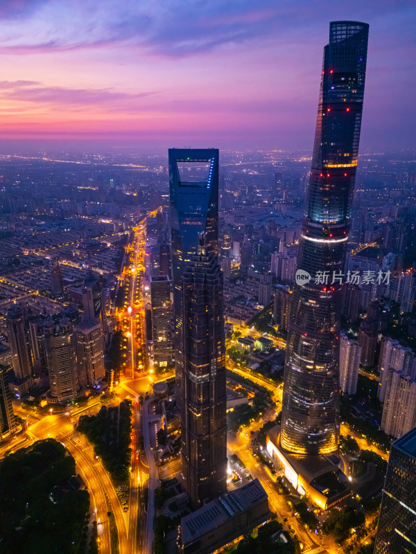 航拍上海陆家嘴夜景