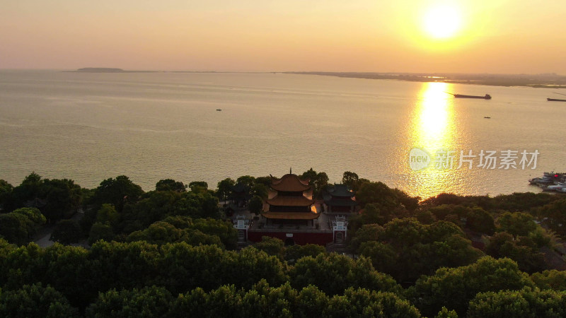 航拍湖面日落晚霞夕阳洞庭湖