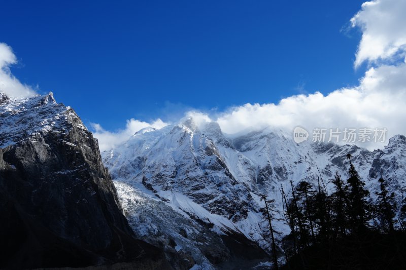 高原冰川雪山