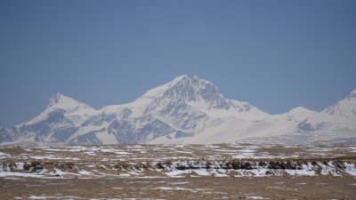 西藏西夏巴马峰