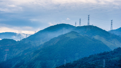 四川凉山彝族自治州西昌市的山