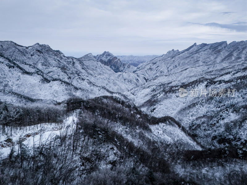 南阳老界岭冬季雪景风光