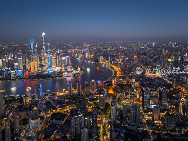 航拍上海现代都市摩天大楼陆家嘴外滩夜景