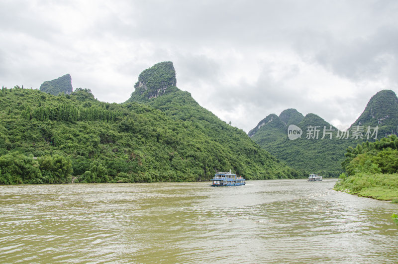 广西桂林漓江 漓江风光 漓江竹筏山水画卷