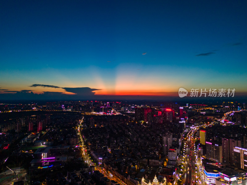 四川泸州晚霞夜景航拍图