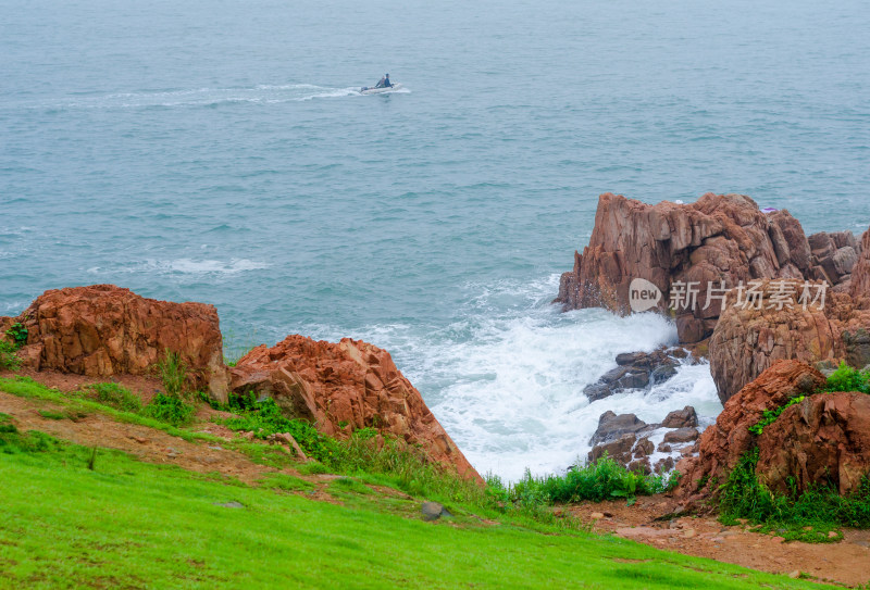 青岛小麦岛，海边风光