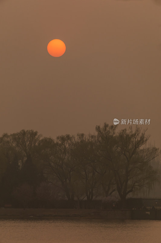 北京颐和园昆明湖日落