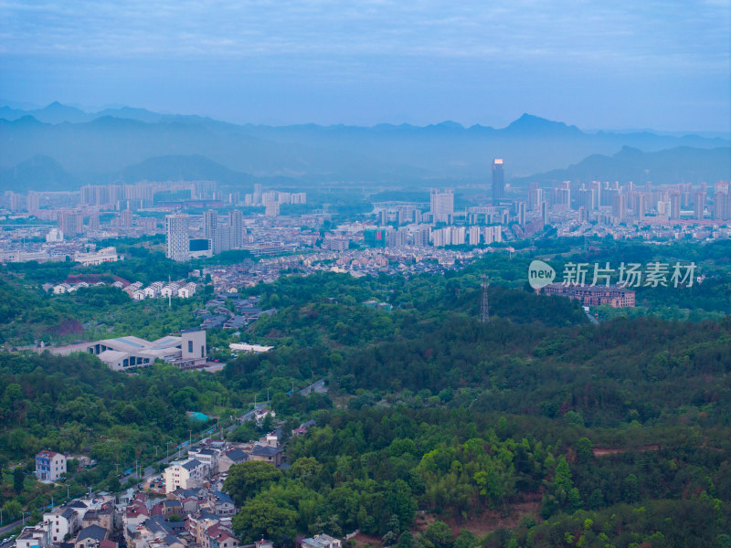 航拍浙江省台州市天台县城市风光