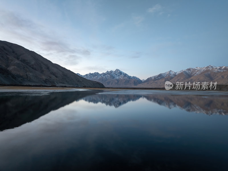 新疆喀什塔县帕米尔高原塔合曼湿地河道航拍