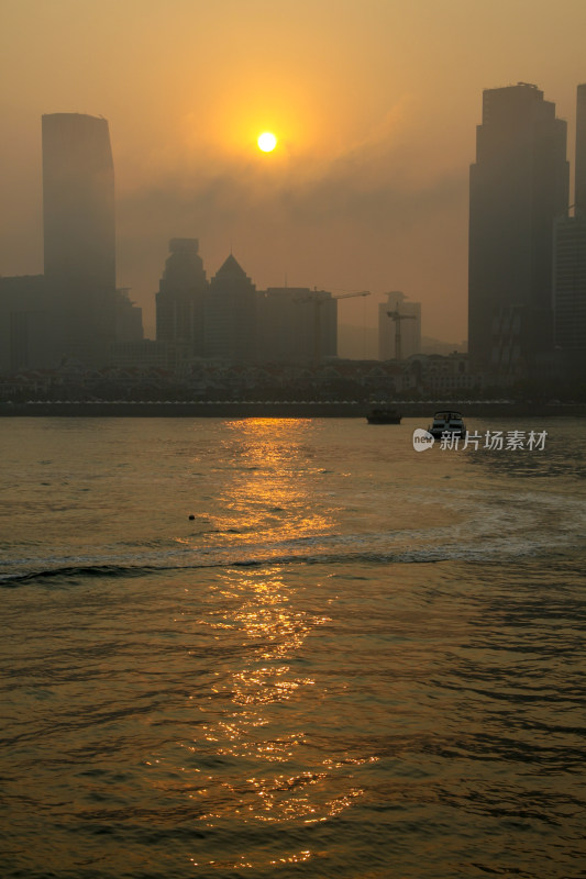 青岛海边日落