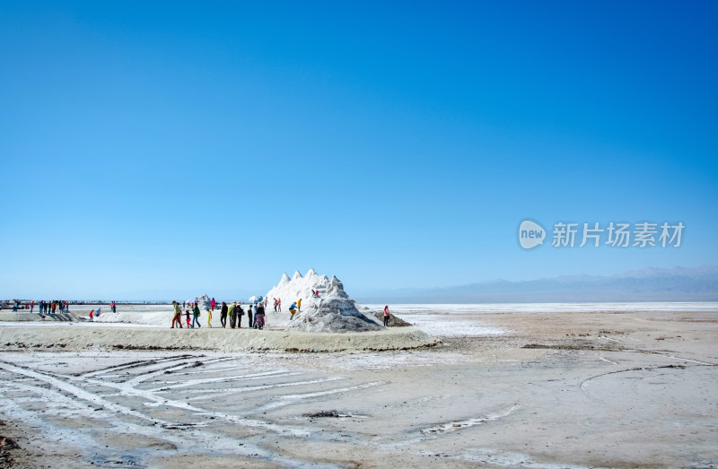 青海海西州茶卡盐湖旅游景区雪白盐湖风光