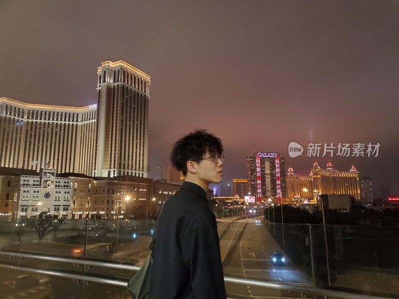 澳门大街上的夜晚