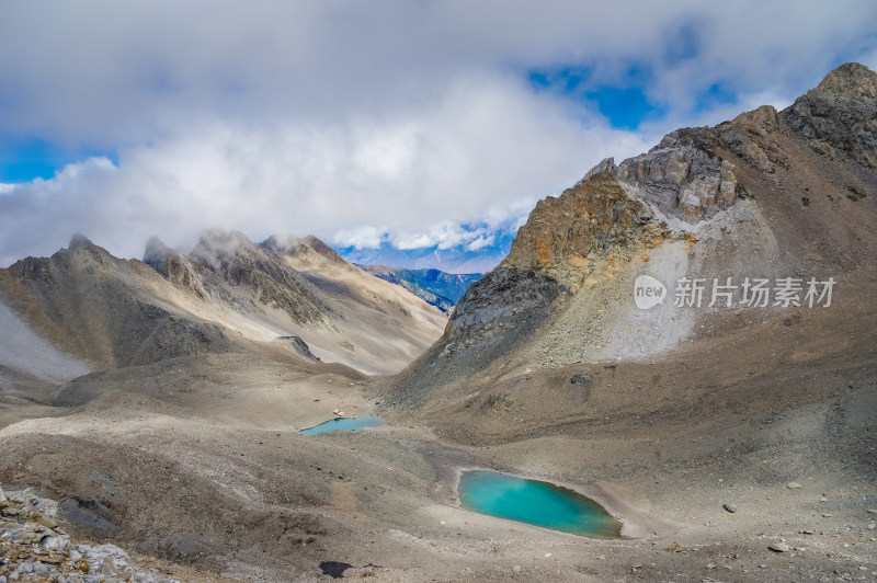 荒凉的高山山川山峰山脉自然风景