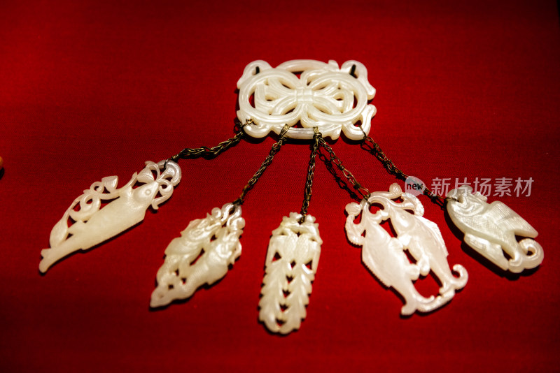 南京博物院藏展出的国宝文物玉器